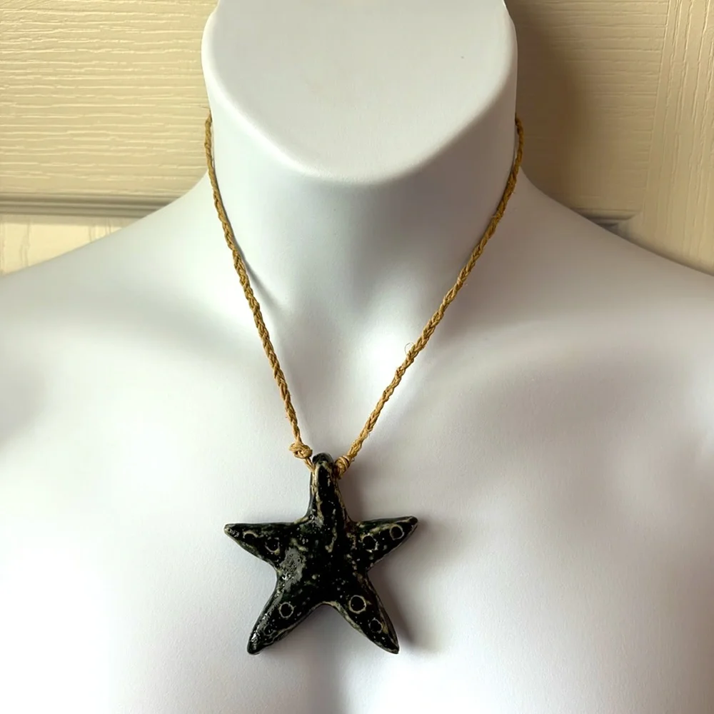 🍄 Handmade Starfish Pendant Necklace